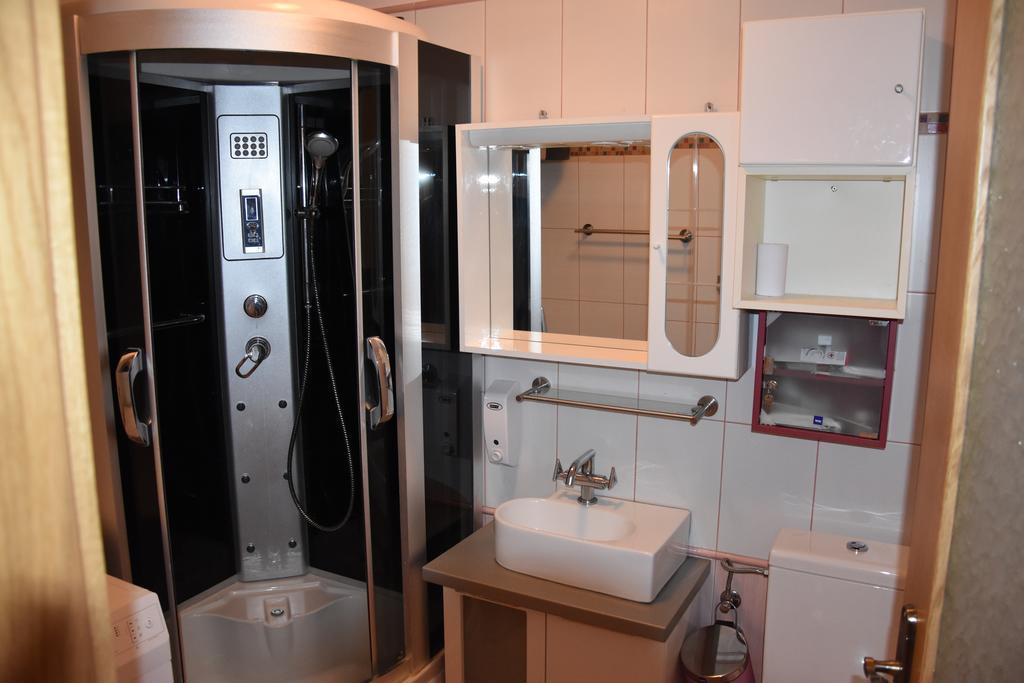 Malinska Center Apartment Exterior photo