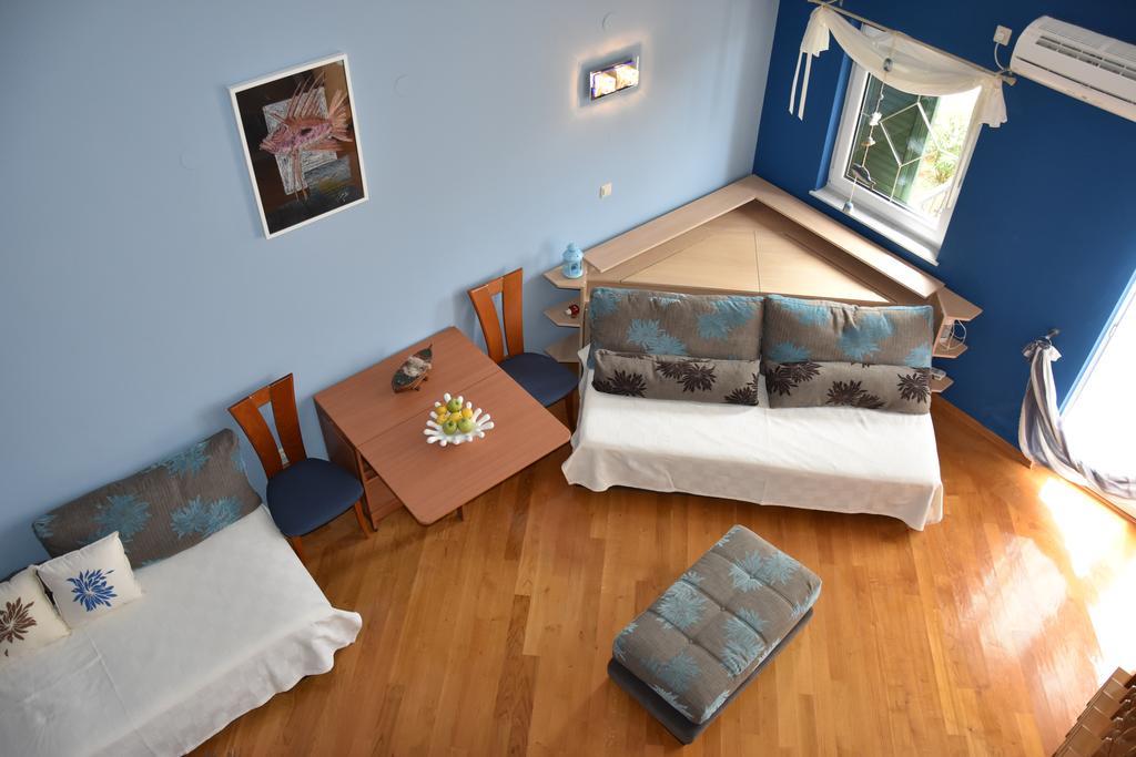 Malinska Center Apartment Exterior photo