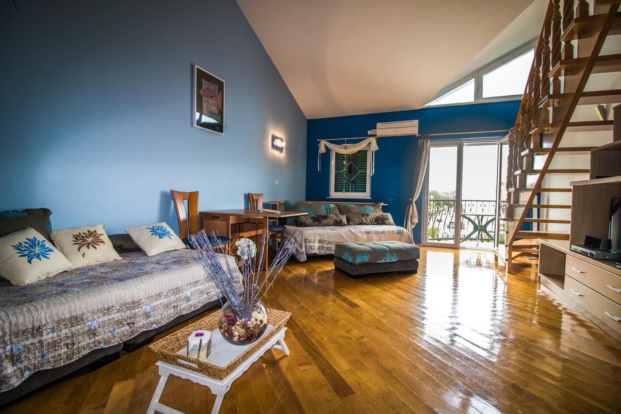 Malinska Center Apartment Exterior photo